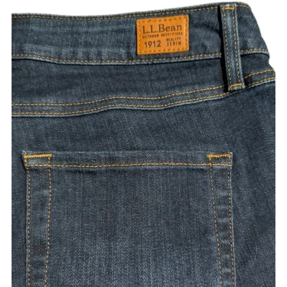 L.L.Bean BeanFlex Bootcut Jeans Womens 12‎ Regular Dark Wash Stretch Denim